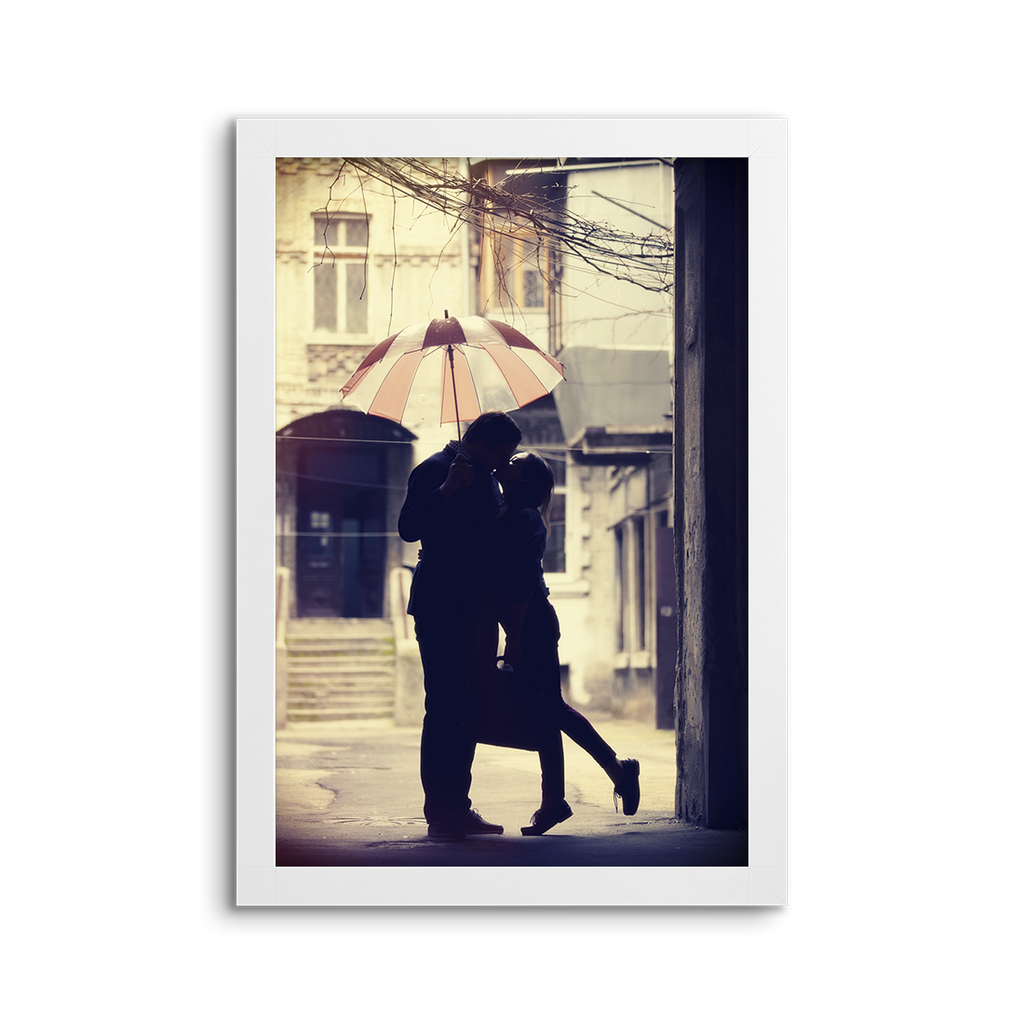 romantic umbrella kiss
